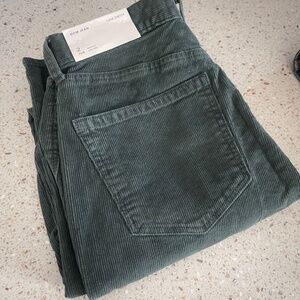 American Eagle Corduroy Mom Jean